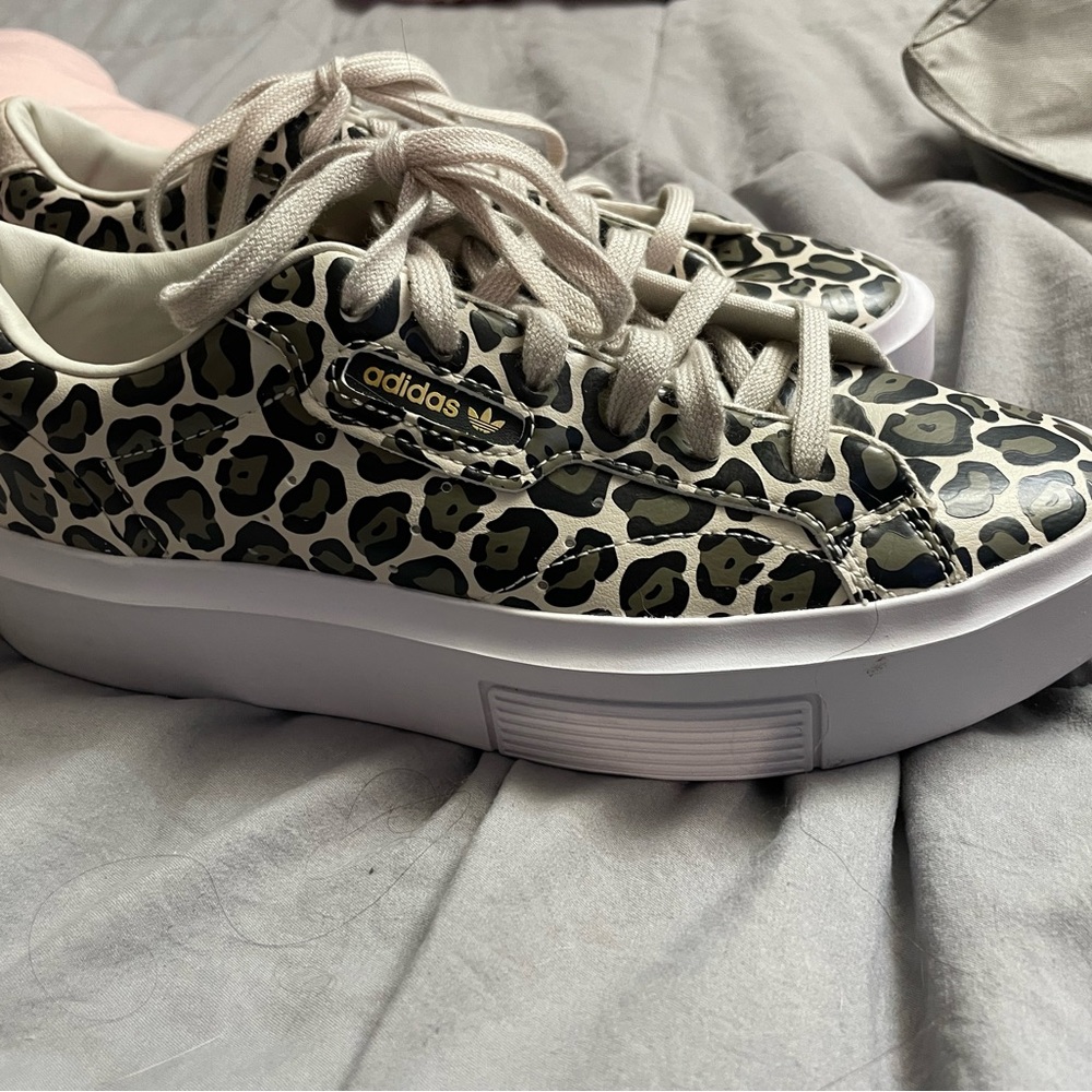 Adidas size 71/2